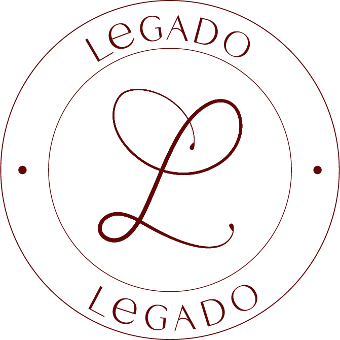 Selo bordô sobre gelo